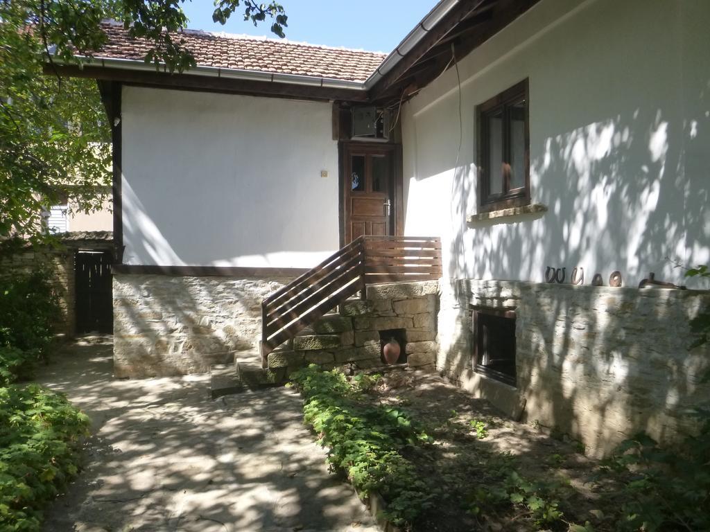 הוילה Kŭrpachevo Tanya'S House מראה חיצוני תמונה